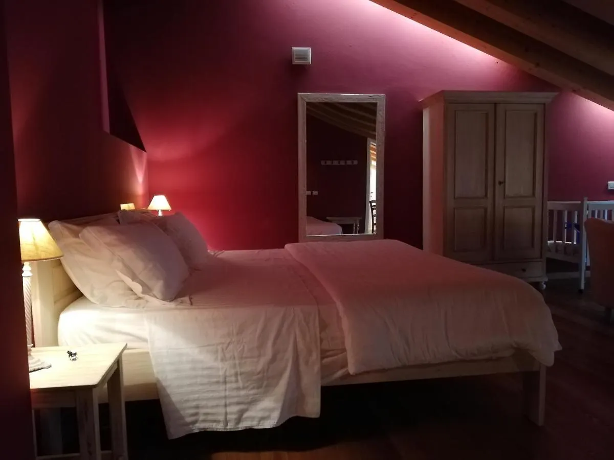 Agriturismo La Risarona 그루몰로 델레 아바데세 팜스테이